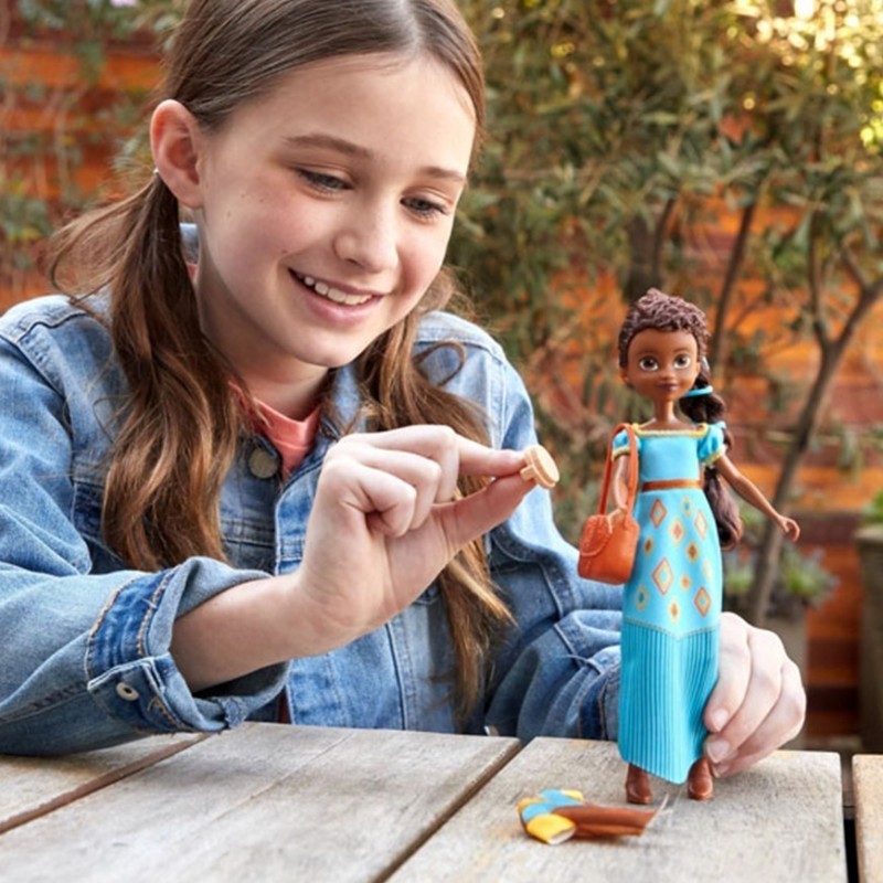 Poupee Lucky Spirit Untamed avec accessoires